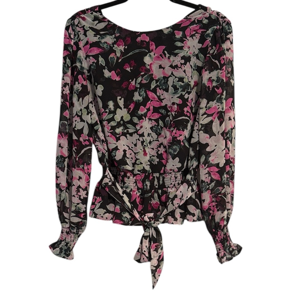 🖤 Bar III Floral Blouse with Sheer Sleeves and Smocked Waist/Cuffs